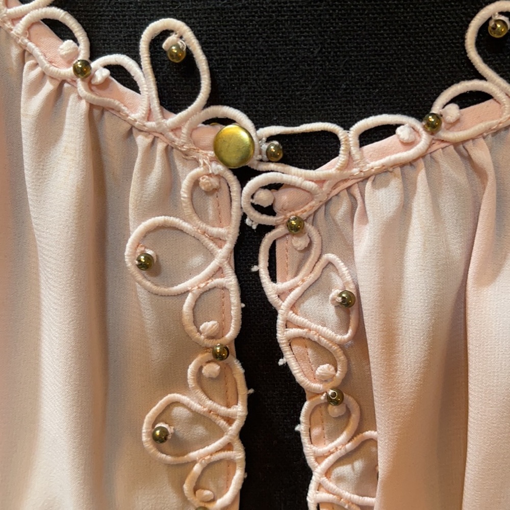 Tahari peach blouse - Picture 2 of 6